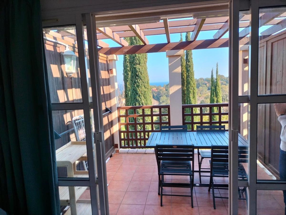 Studio 4P Vue Mer Calme Cap Esterel Saint-Raphaël Εξωτερικό φωτογραφία